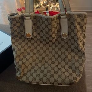 Gucci handbag